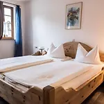 فندق Marktplatzhotel - Restaurant Tafelspitz