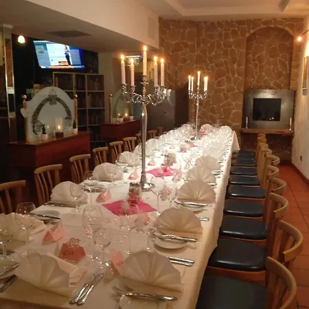 Marktplatzhotel - Restaurant Tafelspitz 2* ヴァインハイム