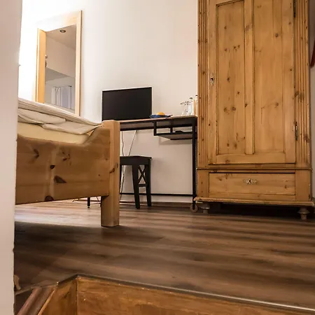 Marktplatzhotel - Restaurant Tafelspitz فندق 2*