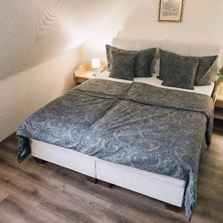 Marktplatzhotel - Restaurant Tafelspitz 2*